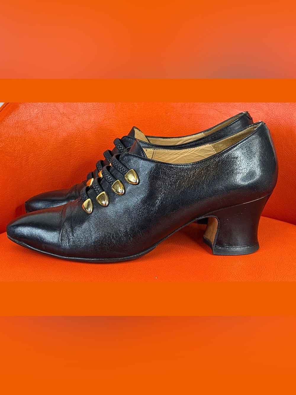Witchy 90s Black Leather Pointed Toe Gothic Lace Up Shoes | 7
